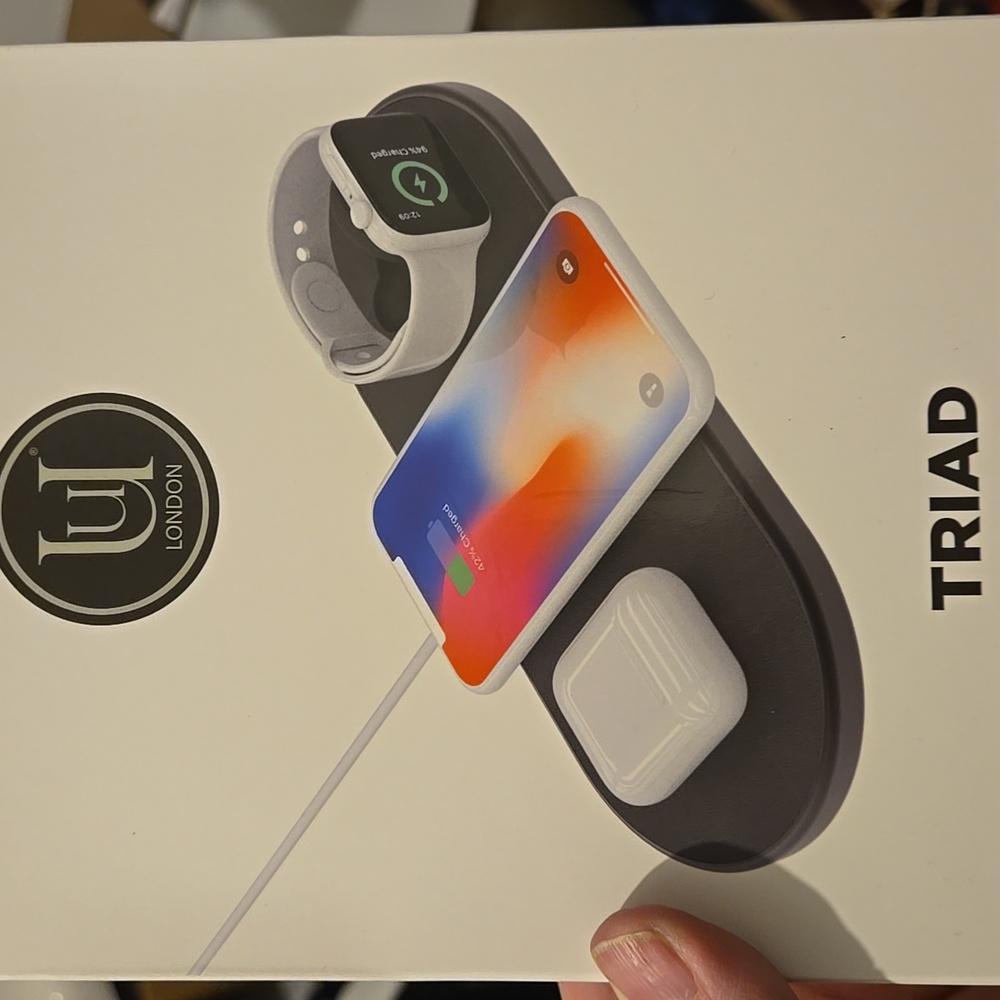 Triad NIB Wireless Charging Pad for iWatch Ipod Iphone Black